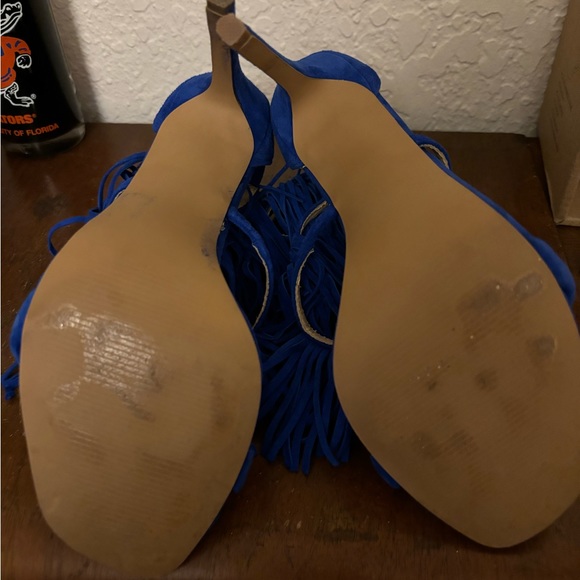 Steve Madden Size 8 Fringly Electric Blue Strappy Fringed High Heel Sandals - Picture 5 of 6